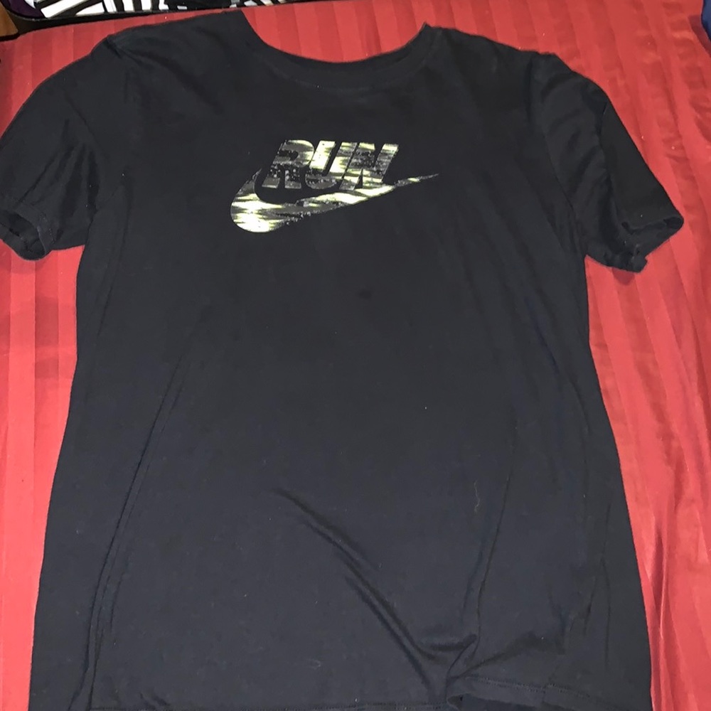 Nike boys t-shirt